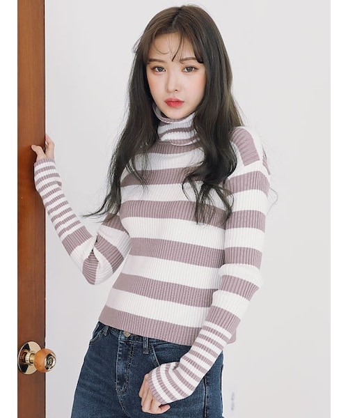 KORMARCH(コマチ)の「配色ボーダーポイントタートルネックニット(ニット/セーター・レディース・その他・One Size)」の1枚目の写真
