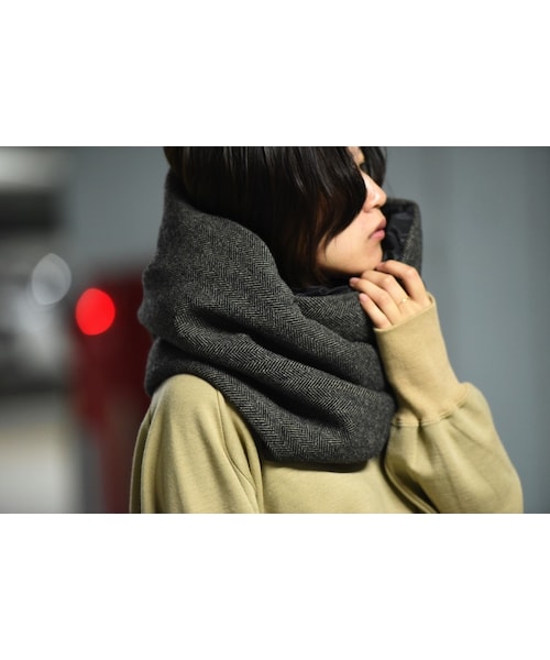 my beautiful landlet(マイビューティフルランドレット)の「My Beautiful Landlet オリジナルヘリンボーンビッグスヌード(ストール/ショール・レディース・ブラウン・FREE)」の1枚目の写真