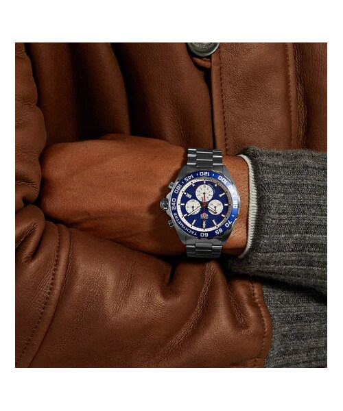 TAG Heuer（タグホイヤー）の「TAG Heuer Formula 1 Chronograph 43mm Stainless Steel Watch（アナログ腕時計・メンズ・Silver・one size）」の4枚目の写真