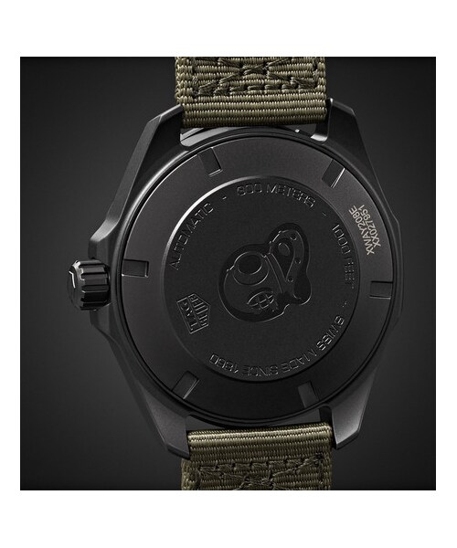 TAG Heuer（タグホイヤー）の「TAG Heuer Aquaracer Automatic 43mm Titanium And Nylon Watch（アナログ腕時計・メンズ・Green・one size）」の2枚目の写真