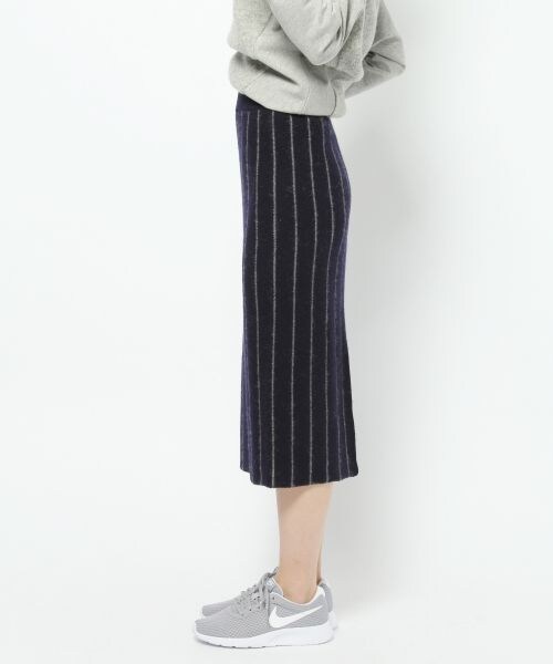 BARNYARDSTORM（バンヤードストーム）の「ストライプタイトスカート（スカート・グレー/ネイビー）」の17枚目の写真