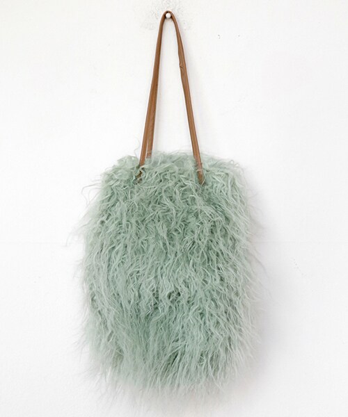 DHOLIC（ディーホリック）の「フェイクファーミニマルバッグ（トートバッグ・レディース・ブラック/パープル/グリーン/ピンク・FREE）」の2枚目の写真