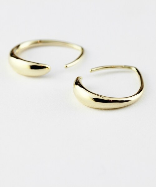 pinacoteca（ピナコテーカ）の「ピナコテーカ 708 シンプリー ゴールド フープ ピアス（ピアス（両耳用）・レディース・ゴールド・Free）」の3枚目の写真
