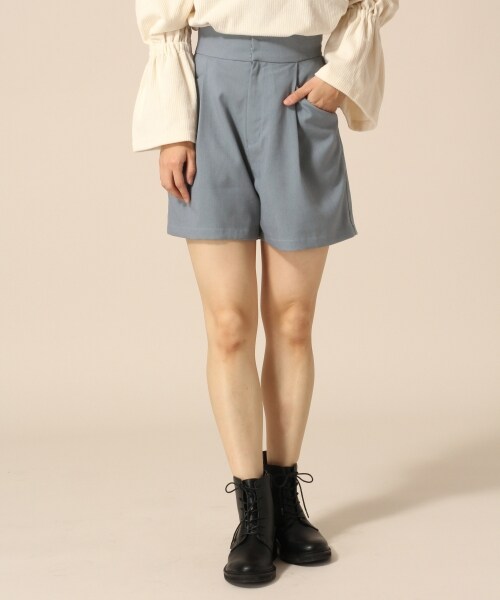 LOWRYS FARM（ローリーズファーム）の「★WEB先行予約アイテム★ハイウエストカラーショートパンツ（パンツ・ブラック/ブラウン/ブルー）」の3枚目の写真