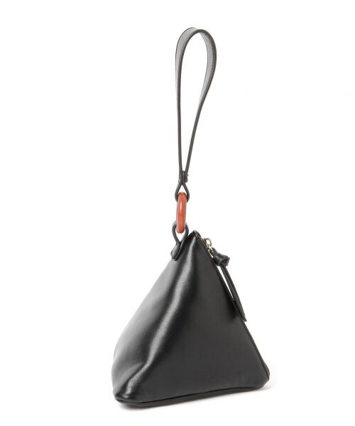 studio CLIP（スタディオクリップ）の「2WAYフェイクレザー三角バッグ（バッグ・ライトグレー/ブラック）」の4枚目の写真