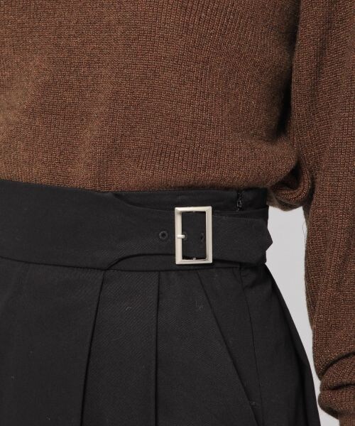 laboratory work（ラボラトリーワーク）の「サイドアジャストチノスカート（スカート・ブラック/ベージュ/イエロー）」の12枚目の写真