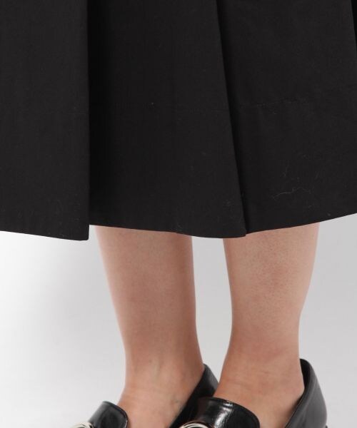 laboratory work（ラボラトリーワーク）の「サイドアジャストチノスカート（スカート・ブラック/ベージュ/イエロー）」の13枚目の写真