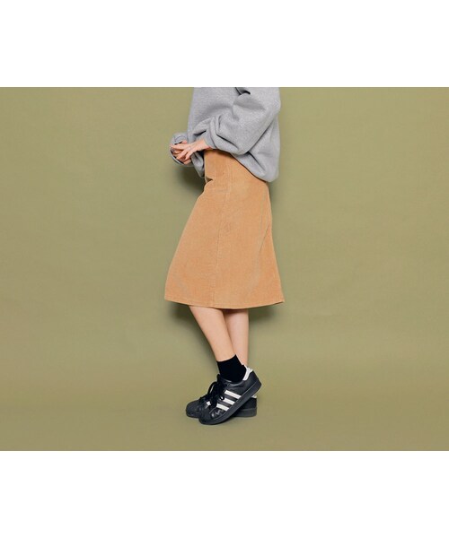 HOTPING(ホッピン)の「コーデュロイミディ丈スカート(スカート・レディース・ピンク/ベージュ/ブラック・S/M/L/XL/XXL/XXXL)」の3枚目の写真