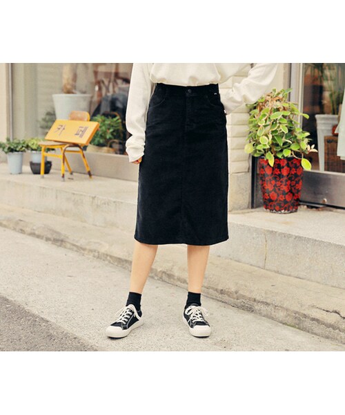 HOTPING(ホッピン)の「コーデュロイミディ丈スカート(スカート・レディース・ピンク/ベージュ/ブラック・S/M/L/XL/XXL/XXXL)」の2枚目の写真