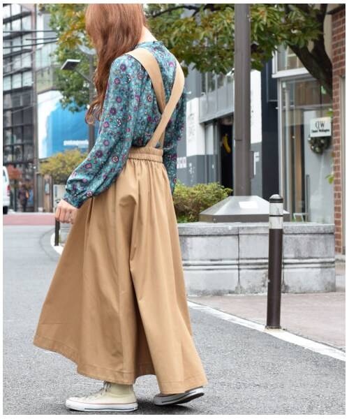 w closet（ダブルクローゼット）の「コットンツイルサロペットスカート（スカート・レディース・Dベージュ/ブラック・FREE）」の6枚目の写真