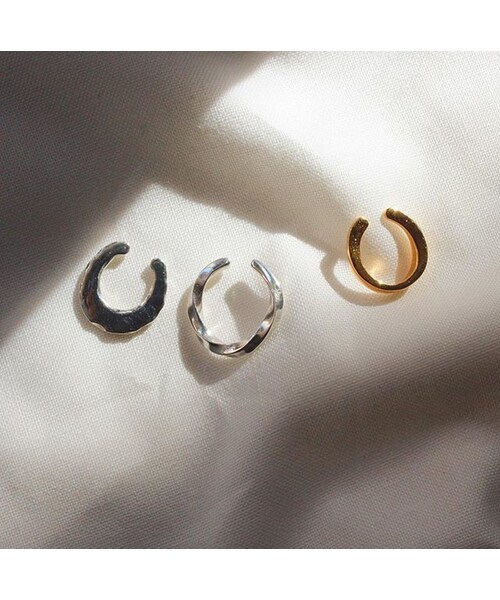 Handmade(ハンドメイド)の「gold ear cuff(ピアス(片耳用)・レディース・その他)」の6枚目の写真
