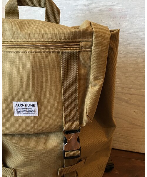 cache cache（カシュ カシュ）の「ARCH&LINE　UTILITY　BAG　（BEIGE)（バックパック/リュック・キッズ・その他）」の2枚目の写真