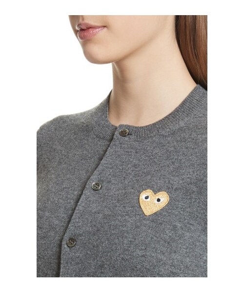 COMME des GARCONS（コムデギャルソン）の「Women's Comme Des Garcons Play Wool Cardigan（カーディガン/ボレロ・レディース・Gray・Large/Medium/X-Small/Small）」の2枚目の写真