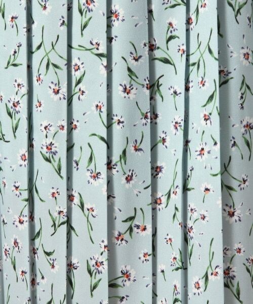 LOWRYS FARM（ローリーズファーム）の「★WEB先行予約アイテム★ハナキリカエプリーツスカート（スカート・イエロー/ブルー/ネイビー）」の11枚目の写真