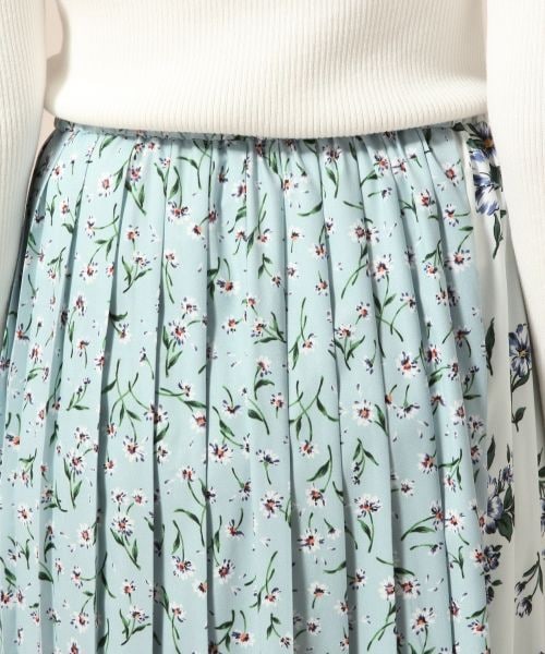 LOWRYS FARM（ローリーズファーム）の「★WEB先行予約アイテム★ハナキリカエプリーツスカート（スカート・イエロー/ブルー/ネイビー）」の9枚目の写真