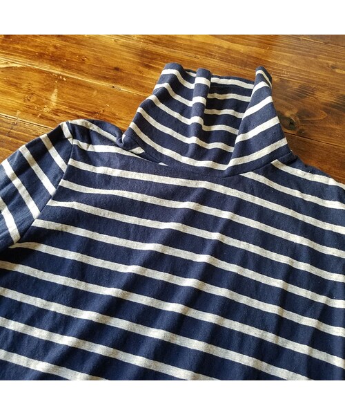 Handmade(ハンドメイド)の「タートルネックプルオーバー(Tシャツ/カットソー・レディース・その他)」の4枚目の写真