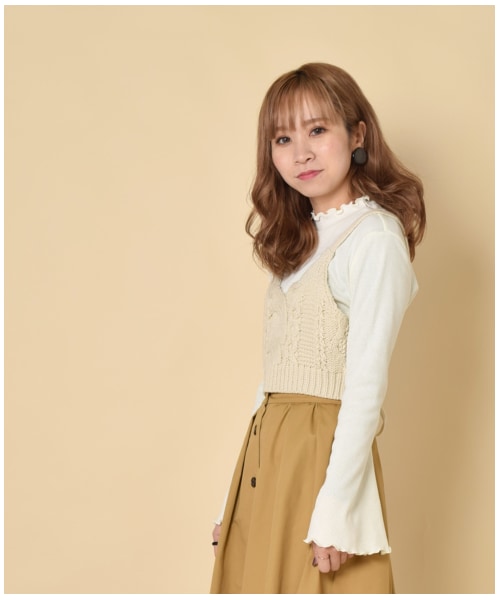 w closet（ダブルクローゼット）の「ケーブル編みビスチェ×インナーセット（トップス・レディース・キナリ/グレー/Mピンク/スミクロ・FREE）」の7枚目の写真
