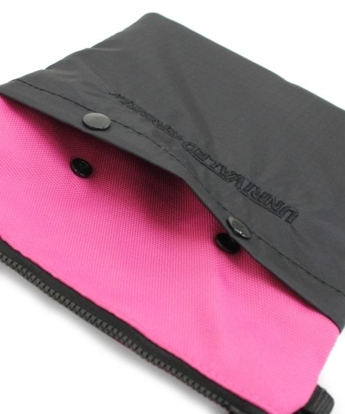 RNA（アールエヌエー）の「＜予約＞ダブルFACEサコッシュ（バッグ・レディース・ブラック×オレンジ/ブルー×レッド/ピンク×ブラック・F）」の10枚目の写真