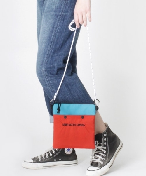 RNA（アールエヌエー）の「＜予約＞ダブルFACEサコッシュ（バッグ・レディース・ブラック×オレンジ/ブルー×レッド/ピンク×ブラック・F）」の13枚目の写真