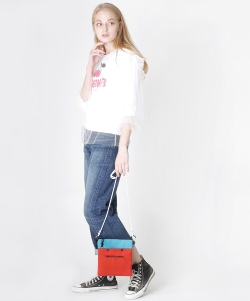 RNA（アールエヌエー）の「＜予約＞ダブルFACEサコッシュ（バッグ・レディース・ブラック×オレンジ/ブルー×レッド/ピンク×ブラック・F）」の14枚目の写真