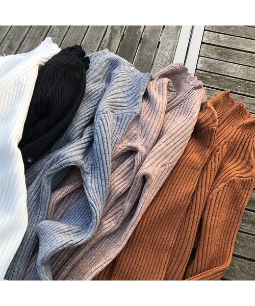 copine（コピン）の「★再入荷★柔らかプチハイネック＆袖フレアニットソー (5color)【クリックポスト対象商品】（ニット/セーター・レディース・その他）」の2枚目の写真