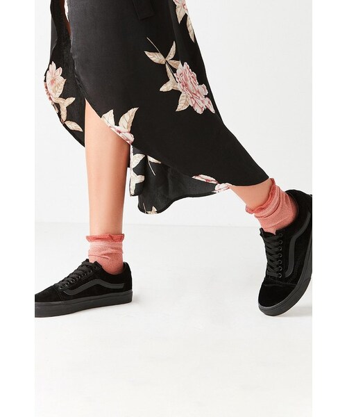 VANS（バンズ）の「Vans Velvet Old Skool Sneaker（スニーカー・レディース・Black・W 5/M 3.5/W 7/M 5.5/W 8.5/M 7/W 8/M 6.5/W 9/M 7.5）」の3枚目の写真