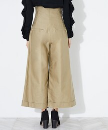 ELIN ハイウエスト　クロップド　ワイドパンツ
¥38,500 ELIN（エリン）の「ハイウエストクロップドワイドパンツ