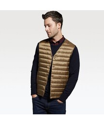 UNIQLO | ウルトラライトダウンコンパクトVネックベスト(ダウンジャケット/コート)