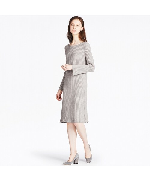 UNIQLO（ユニクロ）の「メリノブレンドワイドスリーブワンピース（ワンピース・レディース・BROWN 35/ORANGE 22/BLACK 09/NAVY 69/GRAY 04・XXL/XL/S/L/M）」の3枚目の写真