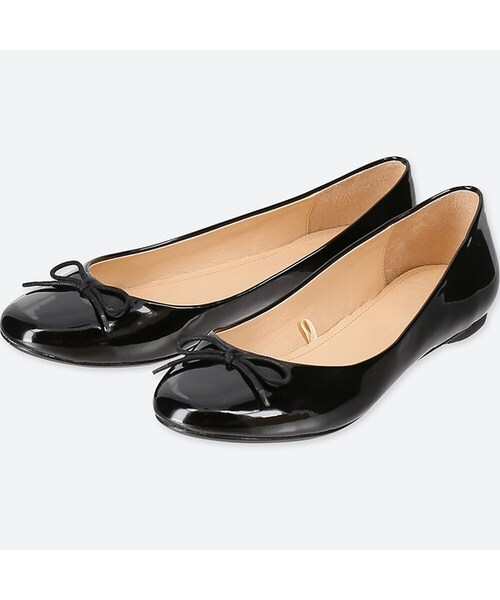 UNIQLO（ユニクロ）の「バレエシューズ（エナメル）（その他シューズ・レディース・NAVY 69/PINK 12/WINE 18/BLACK 09・23.5/24.0/24.5/22.5/25.0/23.0）」の2枚目の写真