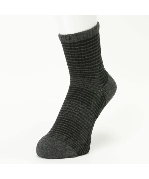 UNIQLO（ユニクロ）の「パイルボーダーハーフソックス（ソックス/靴下・メンズ・OFF WHITE 01/BLACK 09・25-27/27-29）」の2枚目の写真