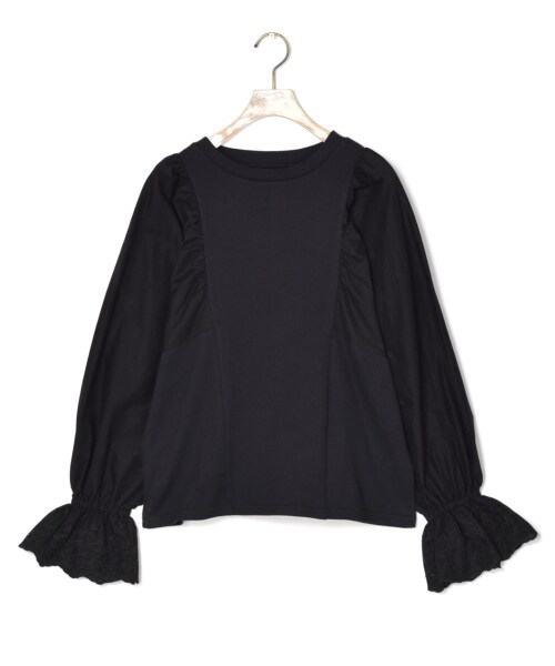 w closet（ダブルクローゼット）の「【S/S】異素材袖スワトー刺繍プルオーバー（トップス・レディース・オフホワイト/ピンク/サックス/ブラック・FREE）」の2枚目の写真