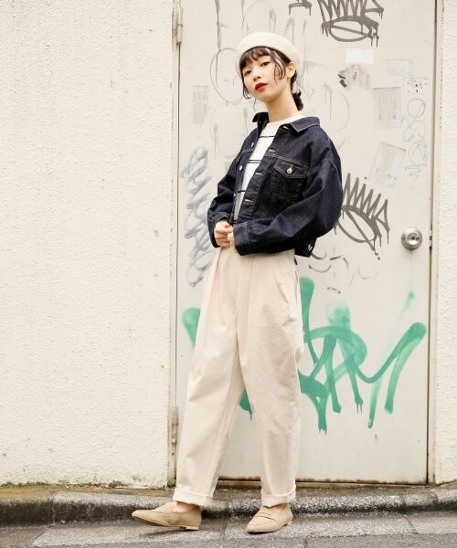 LOWRYS FARM（ローリーズファーム）の「★WEB先行予約アイテム★カツラギストレッチテーパード（パンツ・アイボリー/ブラック/ベージュ）」の4枚目の写真