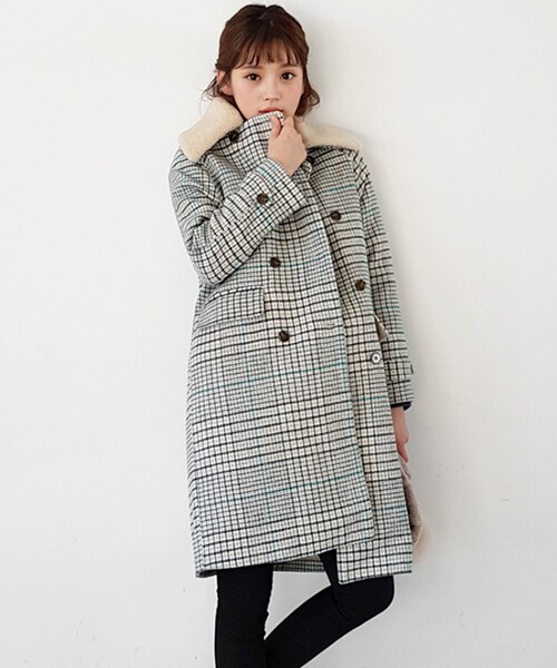 DHOLIC（ディーホリック）の「ボアカラーチェックダブルコート（その他アウター・レディース・ブラウン/グレー/ブラック・FREE）」の3枚目の写真