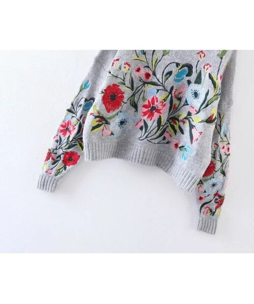 ZARA（ザラ）の「フラワー刺繍ニット コーデ プルオーバー セーター 