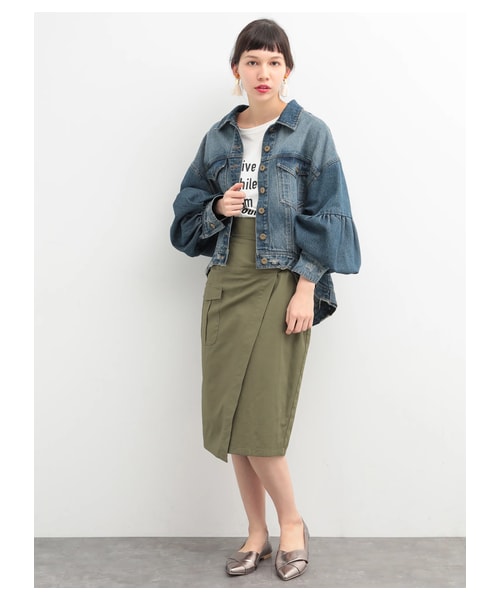 YECCA VECCA（イェッカヴェッカ）の「【先行予約】ロゴTee（トップス・ホワイト/ブラック/グリーン・F）」の2枚目の写真