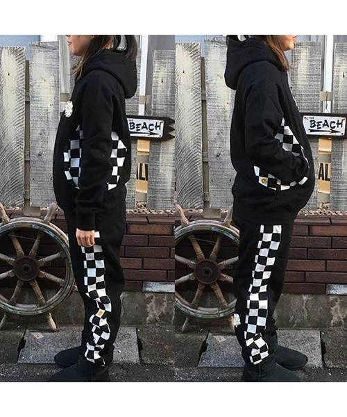 STORES.jp(ストアーズドットジェーピー)の「【セレクト加工】吹き出しワッペンチェッカーパーカー(パーカー・レディース・その他)」の3枚目の写真