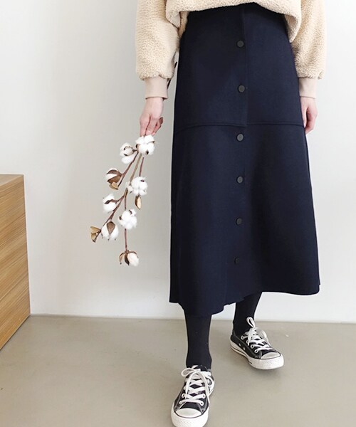 DHOLIC(ディーホリック)の「Aラインボタンロングスカート(スカート・レディース・ブラウン/ブラック・FREE)」の2枚目の写真