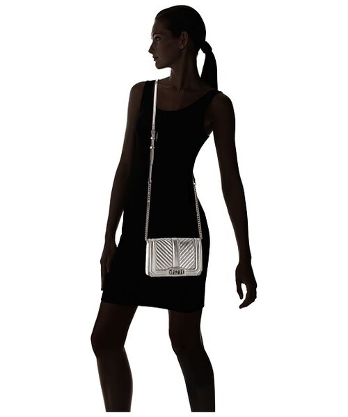 REBECCA MINKOFF（レベッカミンコフ）の「Rebecca Minkoff - Chevron Quilted Small Love Crossbody Cross Body Handbags（ショルダーバッグ・レディース・Bianco/Brass Metallic/Carnation Red/Silver・One Size）」の8枚目の写真