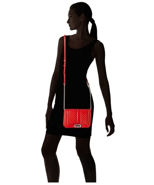 REBECCA MINKOFF（レベッカミンコフ）の「Rebecca Minkoff - Chevron Quilted Small Love Crossbody Cross Body Handbags（ショルダーバッグ・レディース・Bianco/Brass Metallic/Carnation Red/Silver・One Size）」の12枚目の写真