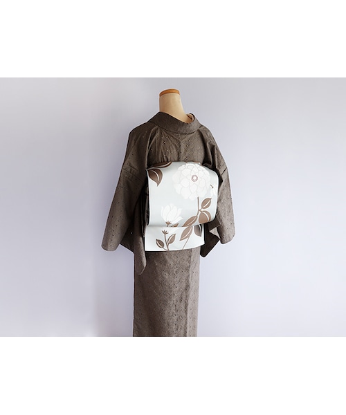 KIMONO MODERN（キモノモダン）の「ミステリアス・ペイズリーのレース