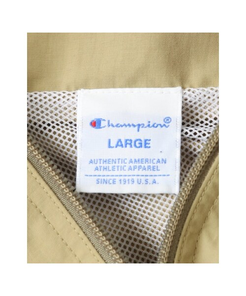 URBAN RESEARCH（アーバンリサーチ）の「【予約】Champion×URBAN RESEARCH 別注ナイロントラックジャケット（その他・メンズ・NAVY/BLACK/BEIGE・M/L/XL）」の19枚目の写真