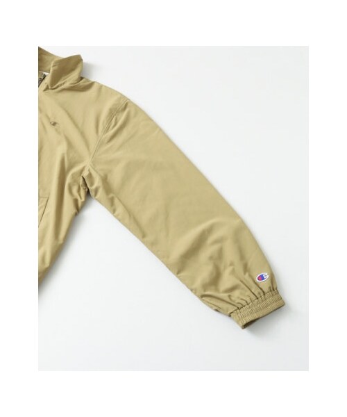 URBAN RESEARCH（アーバンリサーチ）の「【予約】Champion×URBAN RESEARCH 別注ナイロントラックジャケット（その他・メンズ・NAVY/BLACK/BEIGE・M/L/XL）」の20枚目の写真