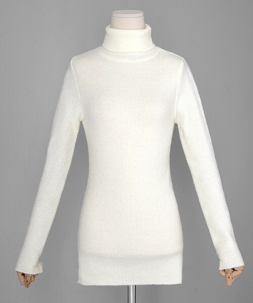 DHOLIC（ディーホリック）の「ソリッドカラータートルネックニット（ニット/セーター・レディース・ブルー/ベージュ/ホワイト/ブラック/ピンク・FREE）」の2枚目の写真