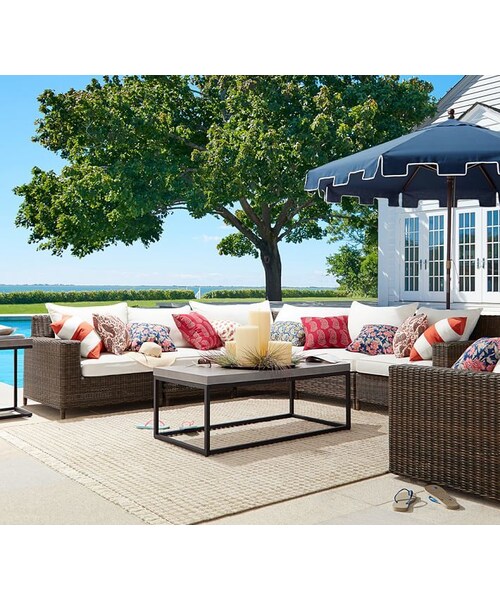 Pottery Barn(ポッタリーバーン)の「Sloan Concrete & Metal Coffee Table(家具)」の5枚目の写真