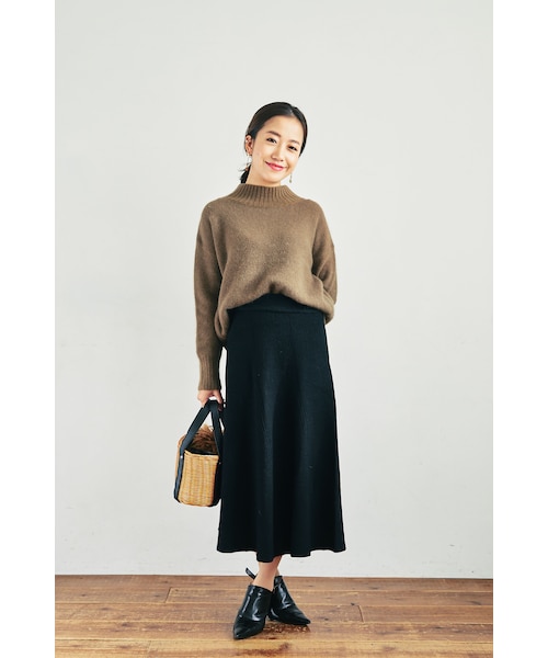 COHINA（コヒナ）の「縦編みニットフレアスカート（スカート・レディース・ブラック/ベージュ/ブラウン・XS/S）」の4枚目の写真