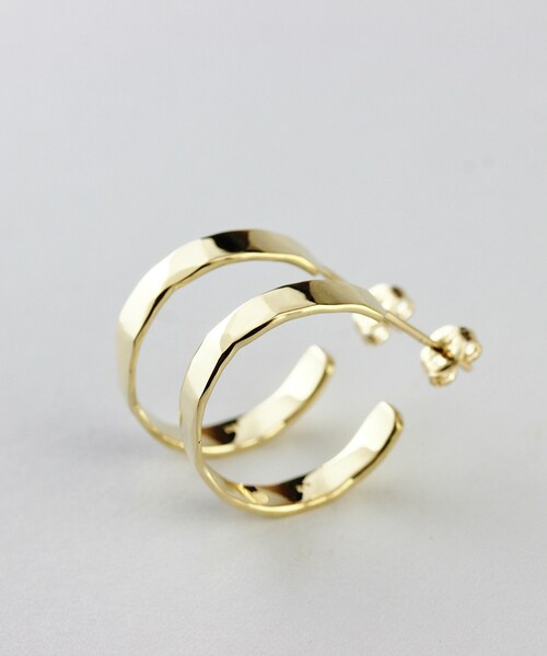 two ply（トゥープライ）の「トゥープライ 273 ハンマー ツチメ フープピアス（ピアス（両耳用）・レディース・ゴールド・Free）」の2枚目の写真