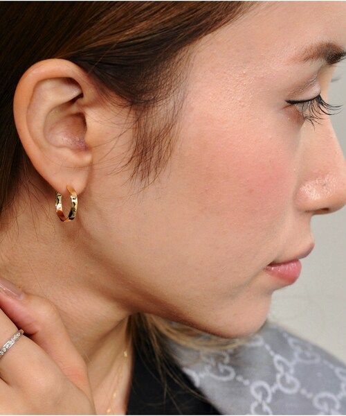 two ply（トゥープライ）の「トゥープライ 273 ハンマー ツチメ フープピアス（ピアス（両耳用）・レディース・ゴールド・Free）」の8枚目の写真