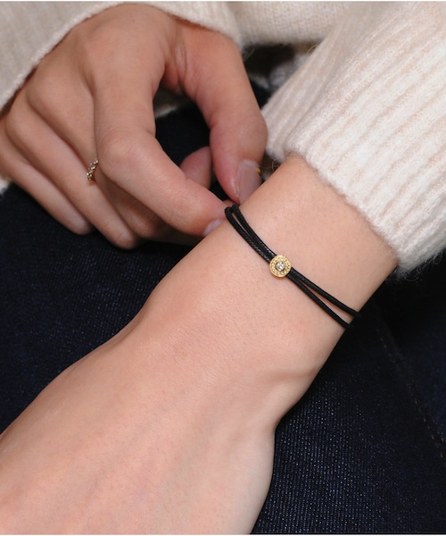 two ply（トゥープライ）の「トゥープライ 637 ラジアル パターン 一粒ダイヤモンド ワックスコード ブレスレット（ブレスレット・レディース・ゴールド・Free）」の9枚目の写真