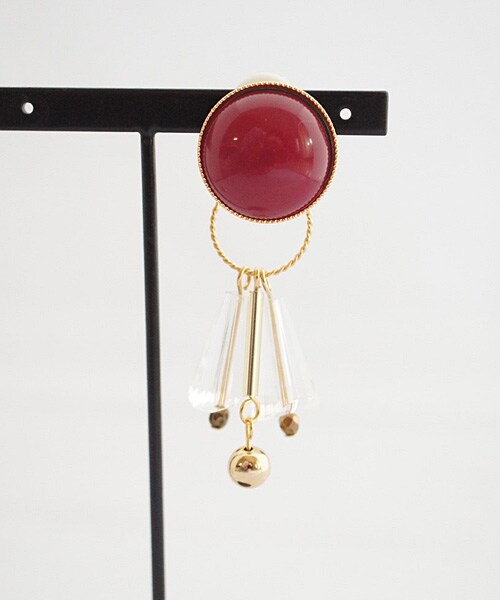 PAULOWNIA（ポロウニア）の「Kanna（ピアス（両耳用）・レディース・グリーン/ブルー/ベージュ/ブラック/レッド・Free）」の9枚目の写真